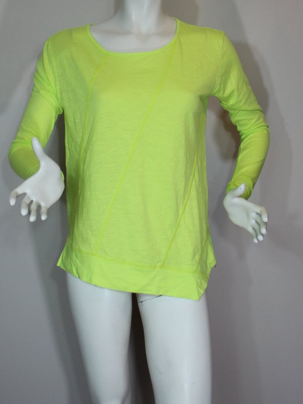 Lisa Todd neon  neon yellow long sleeve geometric t shirt crew neck size Small